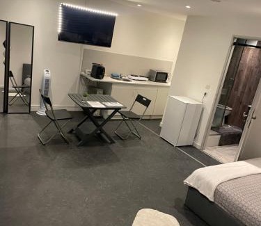 Les Cevennes Apartamento | Appartement Montpellier avec beau jardin