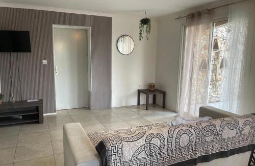 Les 3 Ponts Apartamento | Appartement Nîmes A
