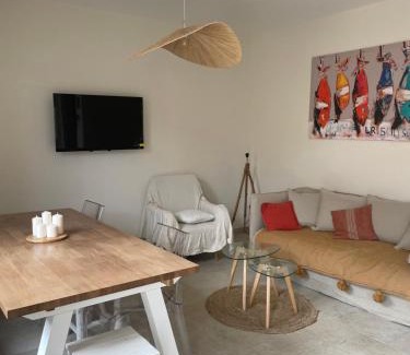 Laroque-des-Alberes Apartamento | Appartement neuf, grande terrasse plein sud