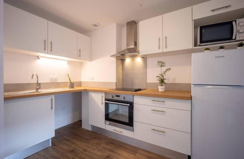 Peyragudes Apartamento | Appartement Neuf à Loudenvielle, 6 Pers, Proche Commerces et Ski, Terrasse Sud - FR-1-695-17