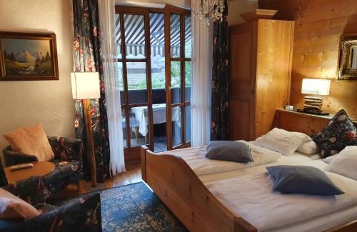 Uttendorf Casa | Appartement Pension Bäckenhäusl FERIENWOHNUNGEN Chalets Hütten Komfortzimmer