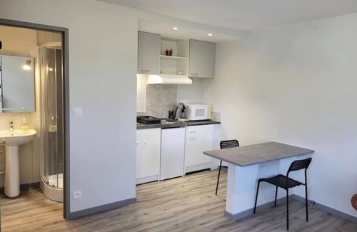 Grazac Apartamento | Appartement Pour 2 Personnes "La Tanière"