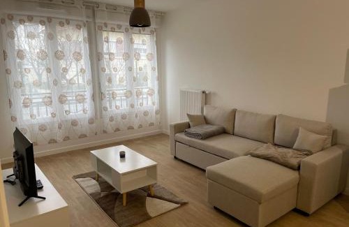 Le Blanc-Mesnil Apartamento | Appartement proche de Paris et sa périphérie CDG JO2024 Disneyland