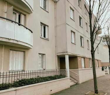 Petit Nanterre Apartamento | Appartement Proche U Arena et La Défense