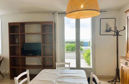 La Foret-Fouesnant Apartamento | Appartement rénové en bord de mer avec terrasse - 4 pers, proche plage et port - FR-1-481-162