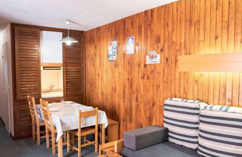 Val-Thorens Apartamento | Appartement rénové à Val Thorens, 6 pers, style moderne montagne - FR-1-637-88