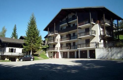 Crest-Voland Apartamento | Appartement rénové 4 pers., pied des pistes, parking - FR-1-733-31