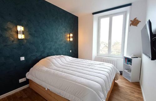 Trebeurden Apartamento | Appartement rénové au centre de Trébeurden, 400m de la plage, proche commerces - FR-1-368-407