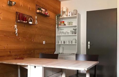 Montalbert Apartamento | Appartement Rénové, Accès Direct aux Pistes, Balcon, Parking Gratuit, 5 Pers. - FR-1-181-2473