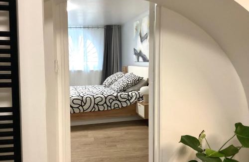 Hotel de Ville - Quinconces Apartamento | Appartement rénové place du Palais avec parking