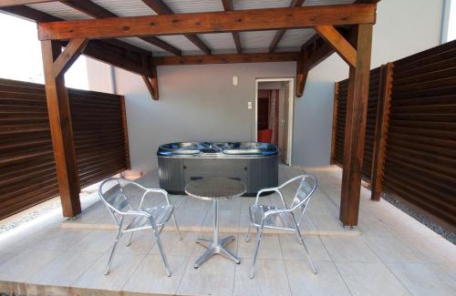Cafeiere Apartamento | Appartement romantique à Deshaies - 46 m² - spa et piscine