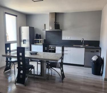 Clermont-l'Herault Apartamento | Appartement sandonato