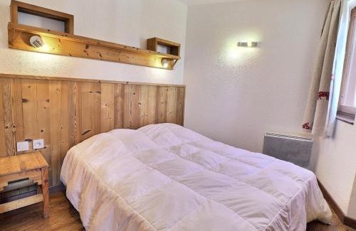 La Perriere Apartamento | Appartement skis aux pieds à La Tania - 6 pers, 2 pièces cabine, balcon, proche commerces, navette - FR-1-182A-11