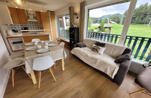 Les Gets Apartamento | Appartement skis aux pieds avec piscine, rénové et confortable - FR-1-598-18
