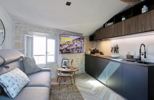 Antibes Old Town Apartamento | Appartement sous les toits