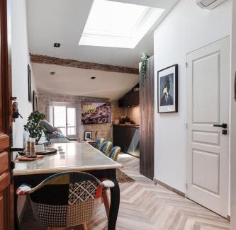 Antibes Old Town Apartamento | Appartement sous les toits