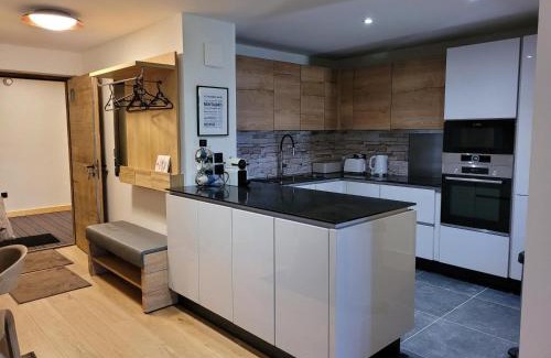 La Rosiere Apartamento | Appartement Spa Avec Terrasse, Billard, Babyfoot et Sauna à 500m des Pistes, Parking Inclus - FR-1-275-184
