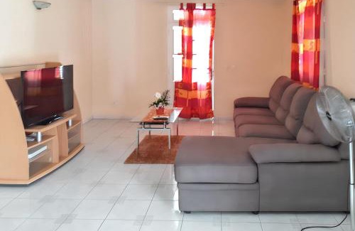 Le Vauclin Apartamento | Appartement spacieux au Vauclin de 150 m² avec vue montagne