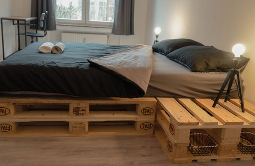 Charleroi Apartamento | Appartement Spacieux 3 Chambres Pour 6 Pers. à 2 pas du Centre + Parking