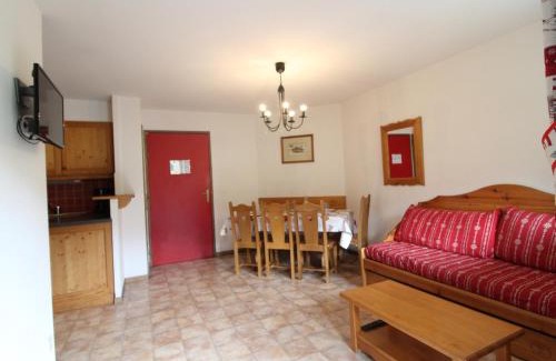 Val Cenis Apartamento | Appartement spacieux pour 6 à Lanslevillard, au pied des pistes avec balcon et parking - FR-1-508-46