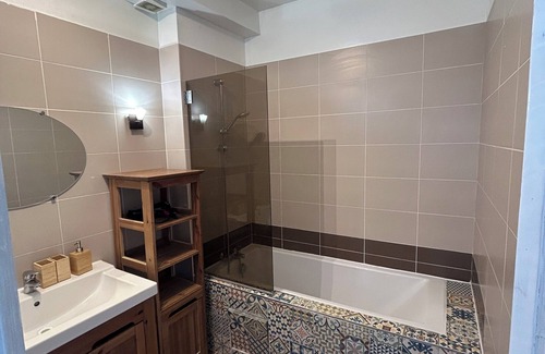 Le Bourget Apartamento | Appartement Spacieux - Le Bourget