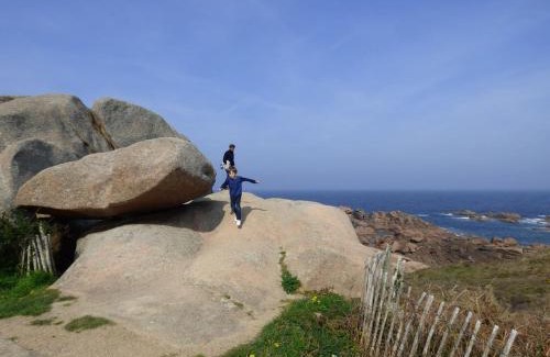 Perros-Guirec Apartamento | Appartement spacieux à 200 m de la plage - Hôtel de l'Europe