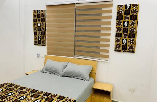 Lome Apartamento | Appartement T 2 : Résidence LES 11 PLURIELLES