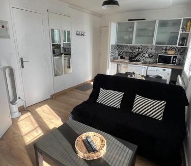 La Riche Apartamento | Appartement T1B place saint Anne