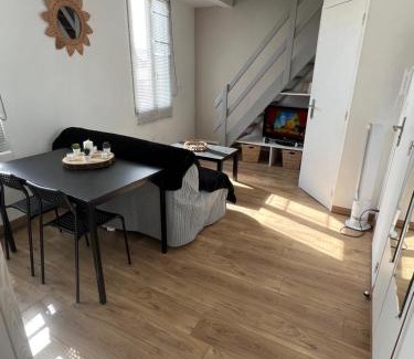 La Riche Apartamento | Appartement T1B place saint Anne