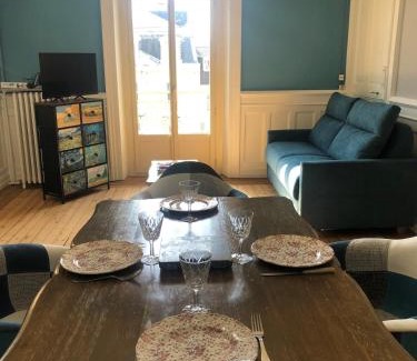 Aix-les-Bains City Center Apartamento | Appartement T2 52 m2 l'Ambassadeur centre-ville 1 chambre balcon