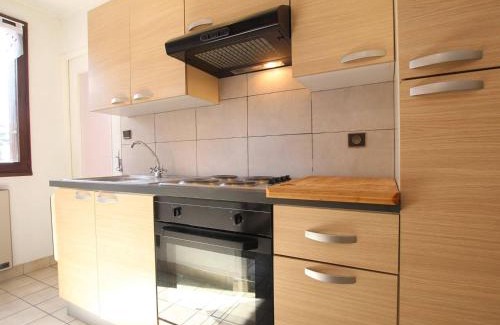 Briancon Apartamento | Appartement T2 cabine à Briançon, parfait pour 4-6 pers, proche centre, télécabine et commerces - FR-1-330C-65