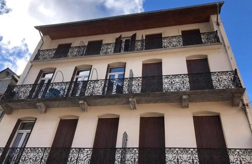 Cauterets Apartamento | Appartement T2 classé tout confort, Cauterets Centre, équipé pour bébé, et WIFI gratuite