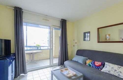 Quartier du Casino Apartamento | Appartement T2 à 50m de la plage avec piscine et terrasse - Châtelaillon-Plage, 4 personnes - FR-1-535-50