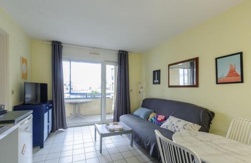 Quartier du Casino Apartamento | Appartement T2 à 50m de la plage avec piscine et terrasse - Châtelaillon-Plage, 4 personnes - FR-1-535-50