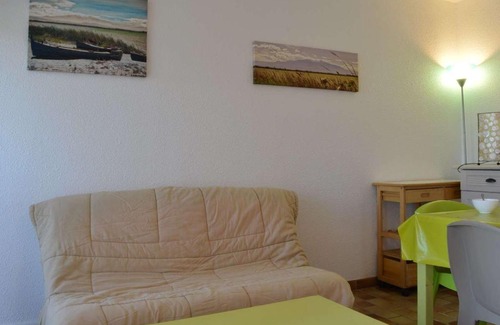 Saint-Cyprien Plage Apartamento | Appartement T2 Cabine 6 pers proche plage, parking, BBQ - FR-1-225D-4