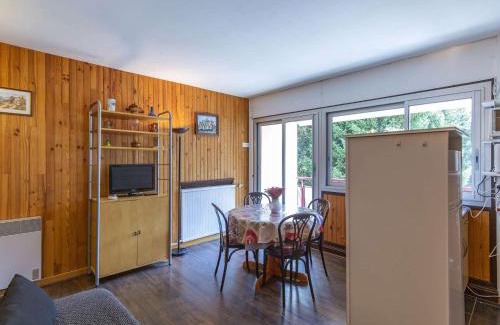 Eaux-Bonnes Apartamento | Appartement T2 lumineux, proche pistes, 6 pers, résidence avec ascenseur - FR-1-400-75