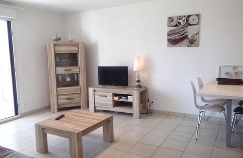 Etel Apartamento | Appartement T2 moderne avec balcon, proche plage et port à Étel - FR-1-479-54
