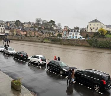 Port de St Goustan Apartamento | Appartement T2 vue sur la rivière avec garage privatif - Port de Saint-Goustan