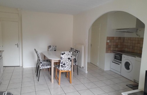 Calvinet Apartamento | Appartement T3 avec parking sur place