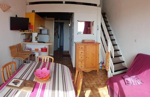 Argeles Plage Apartamento | Appartement T3 Mezzanine - 6 Couchages - Piscine - Parking Privé - Proche Plage - FR-1-388-68