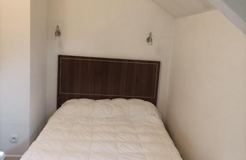 Jausiers Apartamento | Appartement T3 Mezzanine pour 6 Pers. avec Piscine et Sauna à Jausiers, Château des Magnans - FR-1-165B-9