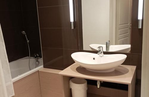 Jausiers Apartamento | Appartement T3 Mezzanine pour 6 Pers. avec Piscine et Sauna à Jausiers, Château des Magnans - FR-1-165B-9