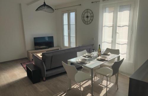 Ernee Apartamento | Appartement T3 PLUME Hyper centre d'ERNÉE
