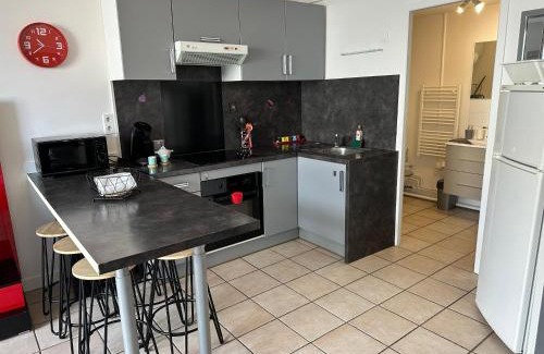 La Rochelle Apartamento | Appartement T3 tout confort en duplex à 20mn à pied du centre-ville avec TV et Wifi