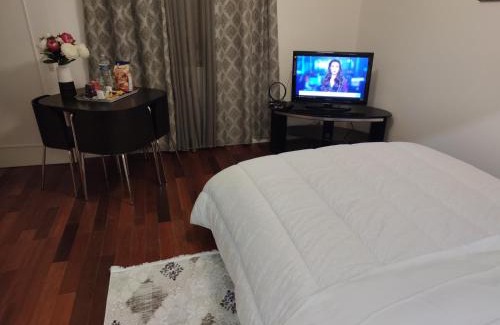 Montfermeil Apartamento | Appartement tout équipé au calme - RefKL
