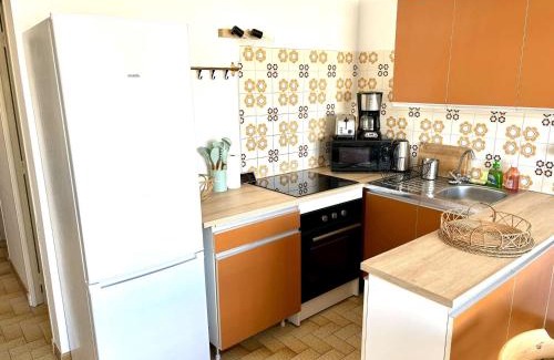 Port-la-Nouvelle Apartamento | Appartement traversant, proche plage, 2 balcons, pets ok, ménage inclus, jusqu’à 8 pers, Port-la-Nouvelle - FR-1-229C-94