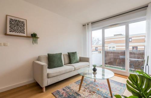 Tourcoing Apartamento | Appartement une chambre avec parking et balcons