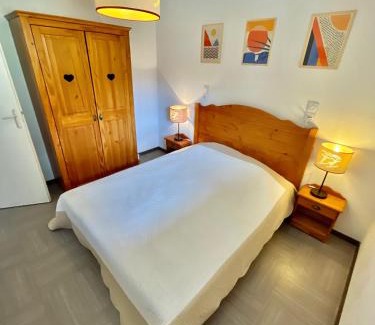 Vars Apartamento | Appartement Vars sur les pistes de ski avec piscine
