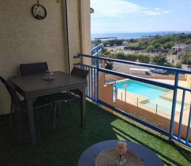 Vias Apartamento | Appartement, vue sur mer, accés direct plage, piscine