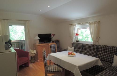 Forstau Apartamento | Appartements Basti